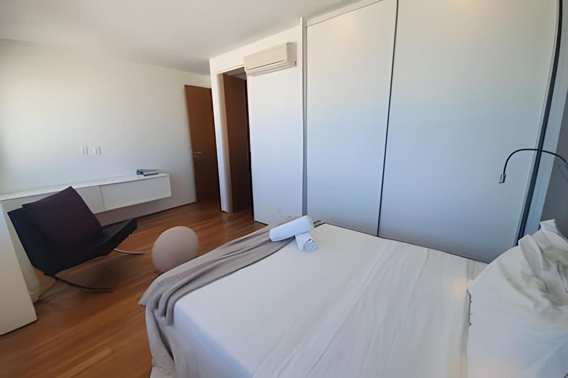 Apartemen Hr.136 - Maravilhosa Cobertura Triplex Alugar Em Ipanema Com Vista Mar E Piscina *
