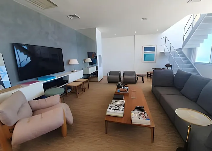 Hr.136 - Maravilhosa Cobertura Triplex Para Alugar Em Ipanema Com Vista Mar E Piscina