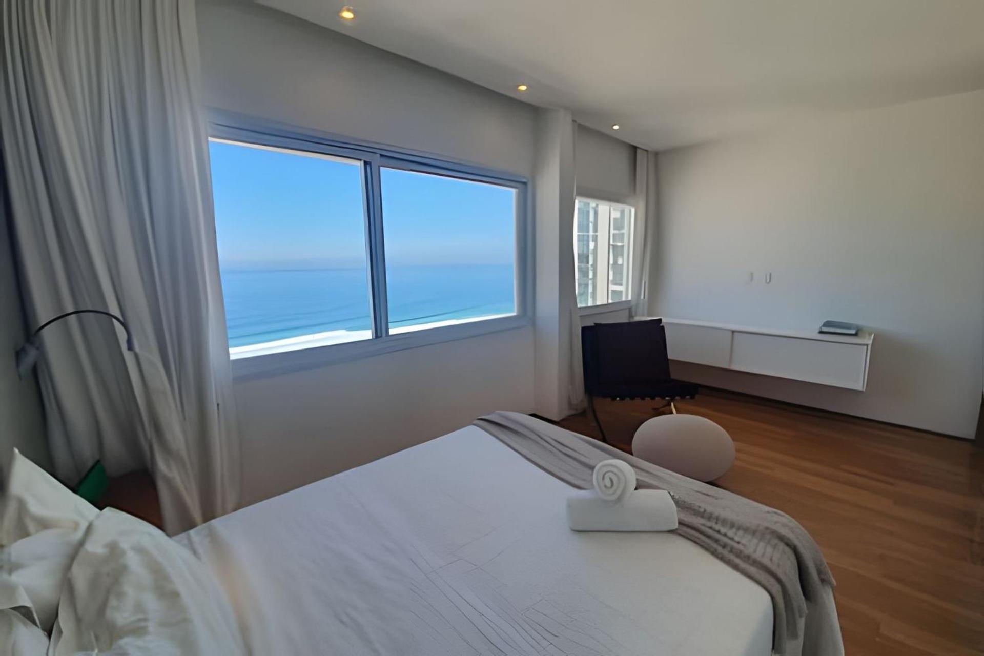 Hr.136 - Maravilhosa Cobertura Triplex Alugar Em Ipanema Com Vista Mar E Piscina Apartamento Rio de Janeiro